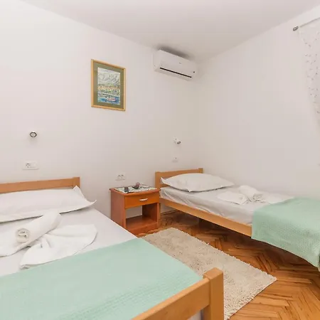 Apartment Strawberry Makarska Exterior photo