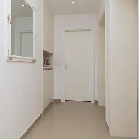 Apartment Strawberry Makarska Exterior photo
